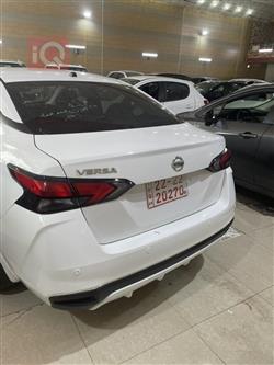 نيسان فيرسا
